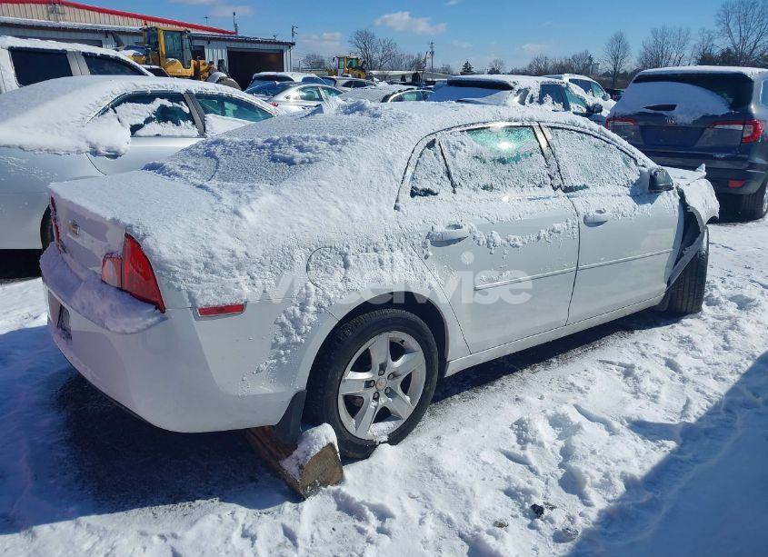 Photo 4 of 2012 Chevrolet Malibu LS (VIN 1G1ZB5E09CF206483)