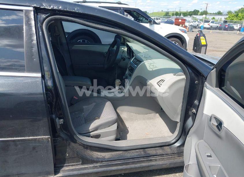 Photo 5 of 2012 Chevrolet Malibu LS (VIN 1G1ZB5E09CF323609)