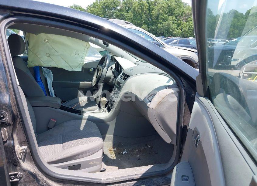 Photo 5 of 2012 Chevrolet Malibu LS (VIN 1G1ZB5E0XCF234325)