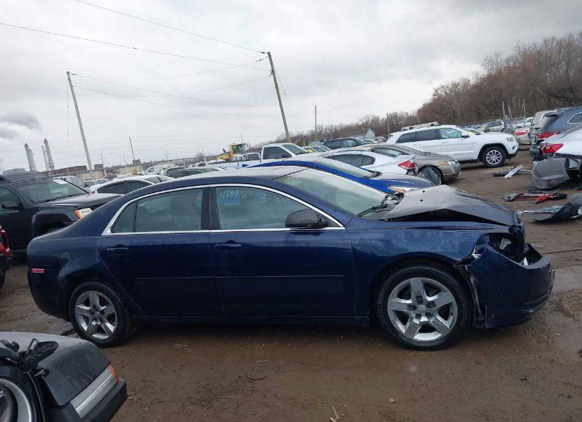 Photo 13 of 2011 Chevrolet Malibu LS (VIN 1G1ZB5E10BF172067)
