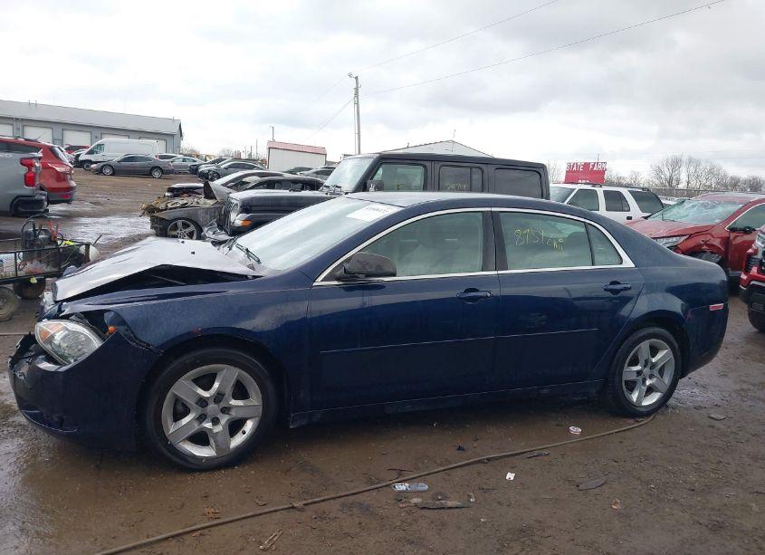 Photo 14 of 2011 Chevrolet Malibu LS (VIN 1G1ZB5E10BF172067)