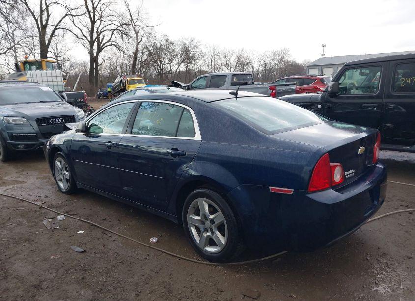 Photo 3 of 2011 Chevrolet Malibu LS (VIN 1G1ZB5E10BF172067)
