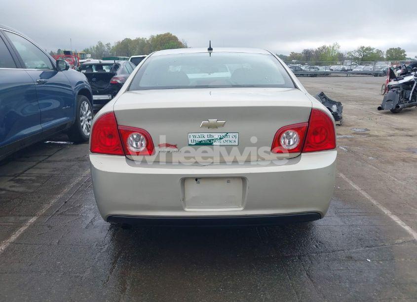 Photo 17 of 2011 Chevrolet Malibu LS (VIN 1G1ZB5E10BF197101)