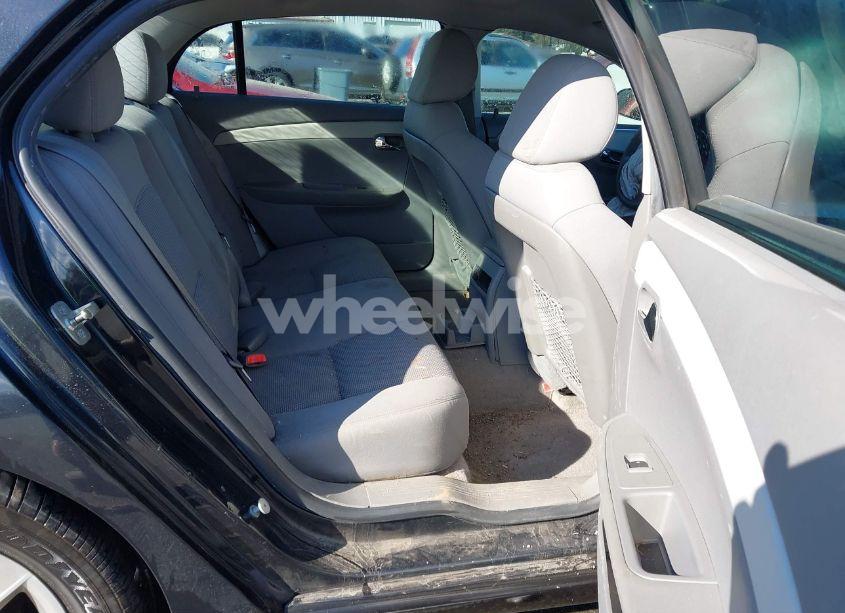 Photo 8 of 2011 Chevrolet Malibu LS (VIN 1G1ZB5E10BF201258)