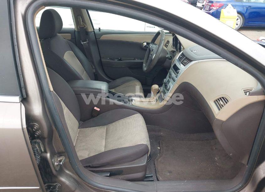 Photo 5 of 2011 Chevrolet Malibu LS (VIN 1G1ZB5E10BF227973)
