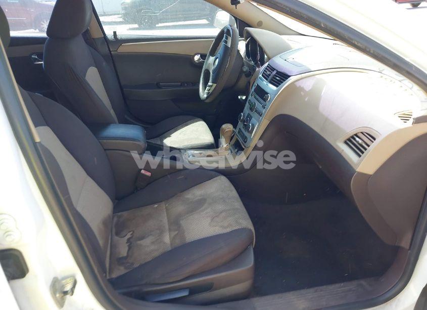 Photo 5 of 2011 Chevrolet Malibu LS (VIN 1G1ZB5E10BF261055)