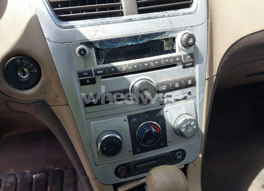 Photo 14 of 2011 Chevrolet Malibu LS (VIN 1G1ZB5E10BF293570)