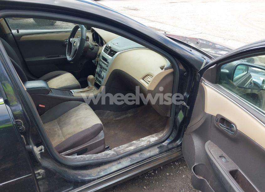 Photo 5 of 2011 Chevrolet Malibu LS (VIN 1G1ZB5E10BF293570)