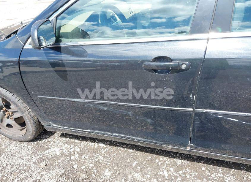 Photo 6 of 2011 Chevrolet Malibu LS (VIN 1G1ZB5E10BF293570)