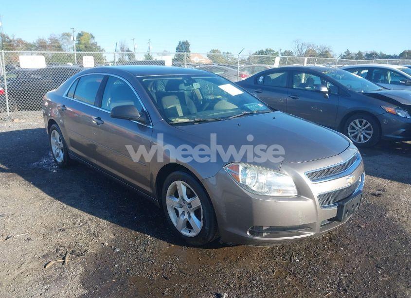 2011 Chevrolet Malibu LS (VIN 1G1ZB5E10BF343948) main photo