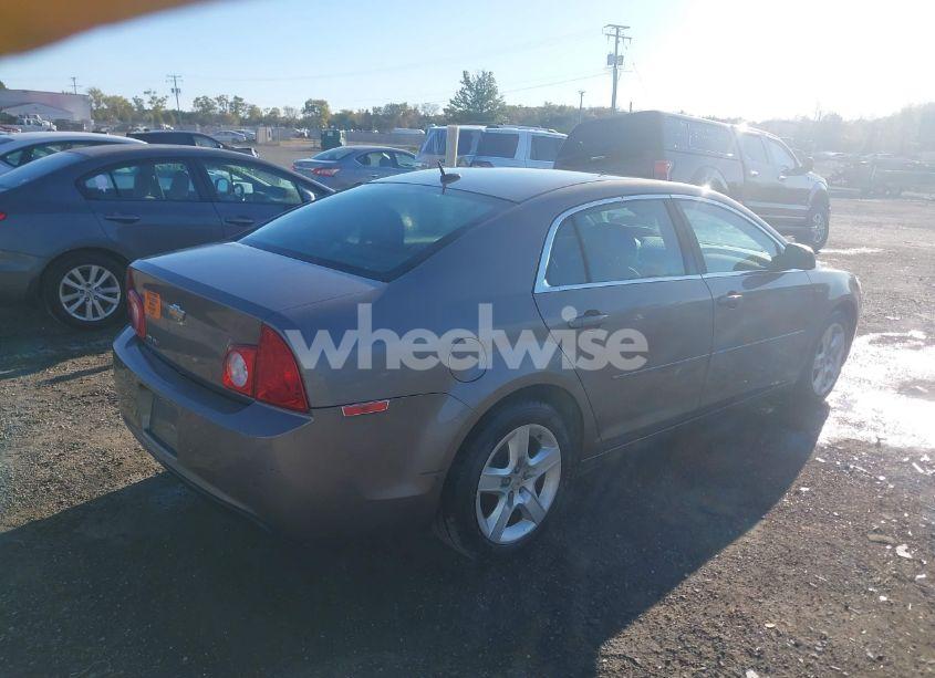 Photo 4 of 2011 Chevrolet Malibu LS (VIN 1G1ZB5E10BF343948)