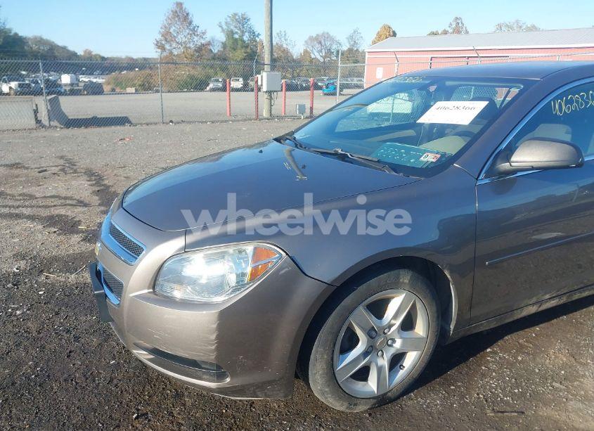 Photo 6 of 2011 Chevrolet Malibu LS (VIN 1G1ZB5E10BF343948)