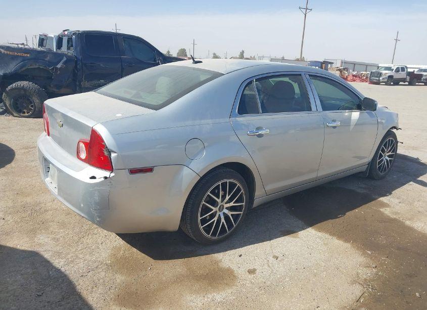 Photo 4 of 2011 Chevrolet Malibu LS (VIN 1G1ZB5E11BF153625)