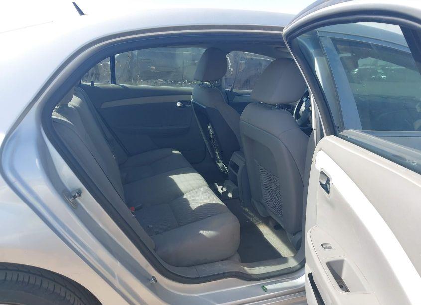 Photo 8 of 2011 Chevrolet Malibu LS (VIN 1G1ZB5E11BF153625)