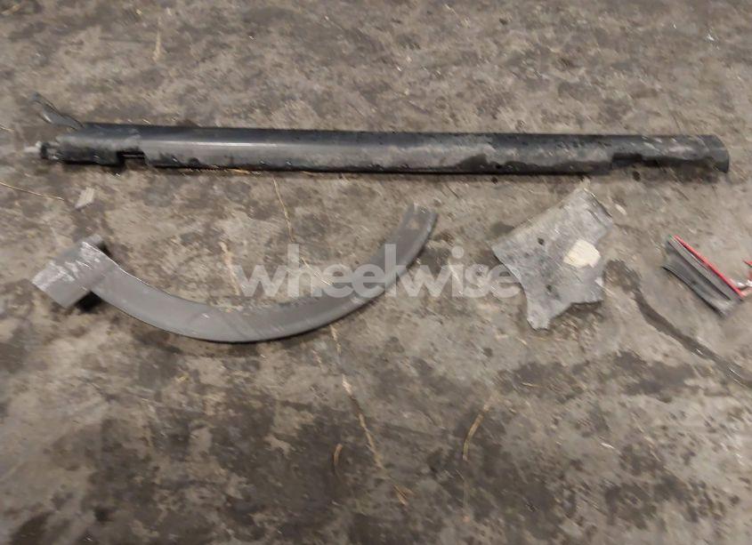 Photo 12 of 2011 Chevrolet Malibu LS (VIN 1G1ZB5E11BF210275)