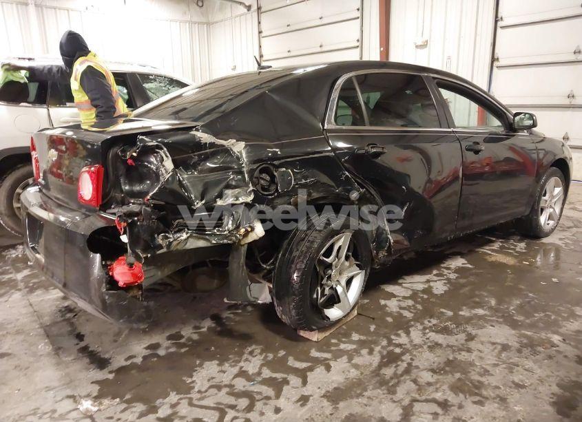 Photo 4 of 2011 Chevrolet Malibu LS (VIN 1G1ZB5E11BF210275)