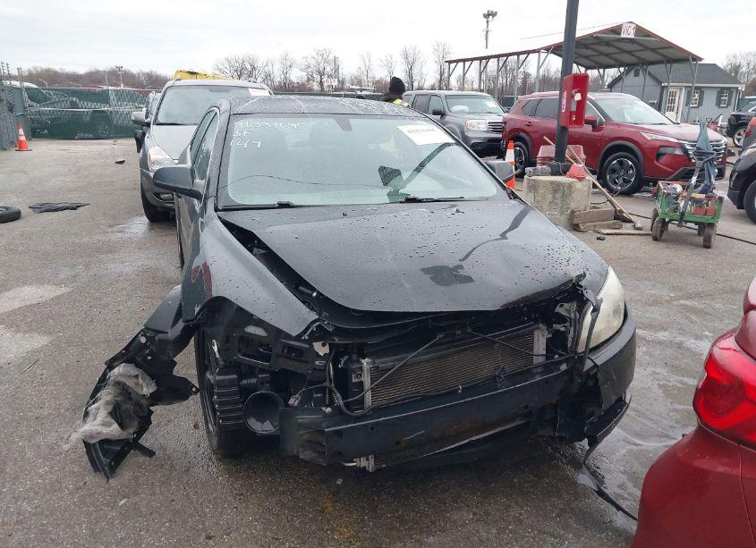 Photo 13 of 2011 Chevrolet Malibu LS (VIN 1G1ZB5E11BF298504)