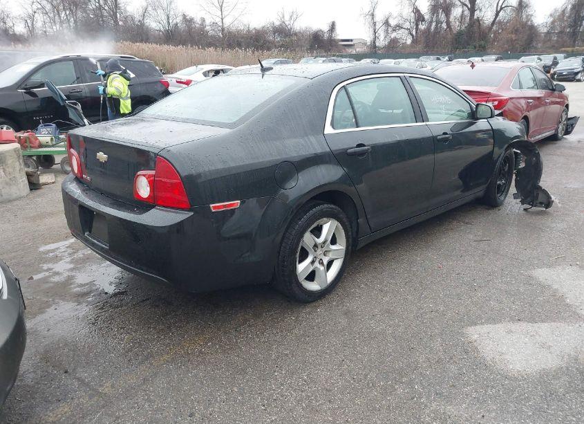 Photo 4 of 2011 Chevrolet Malibu LS (VIN 1G1ZB5E11BF298504)