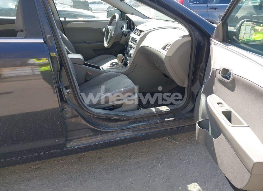 Photo 5 of 2011 Chevrolet Malibu LS (VIN 1G1ZB5E11BF307430)