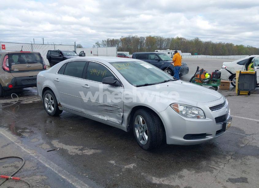 2011 Chevrolet Malibu LS (VIN 1G1ZB5E12BF111917) main photo