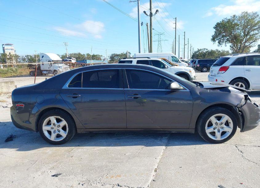 Photo 14 of 2011 Chevrolet Malibu LS (VIN 1G1ZB5E12BF227537)