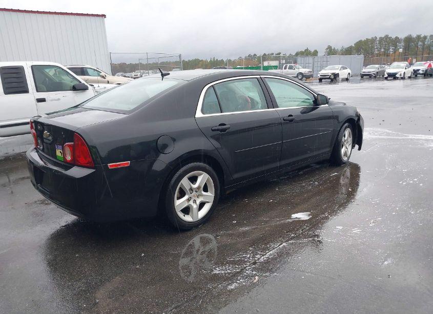 Photo 4 of 2011 Chevrolet Malibu LS (VIN 1G1ZB5E12BF306075)
