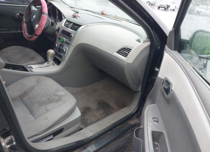 Photo 5 of 2011 Chevrolet Malibu LS (VIN 1G1ZB5E12BF306075)