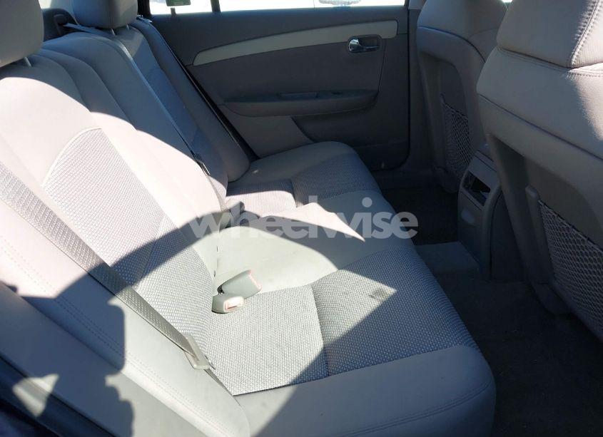 Photo 8 of 2011 Chevrolet Malibu LS (VIN 1G1ZB5E13BF173911)