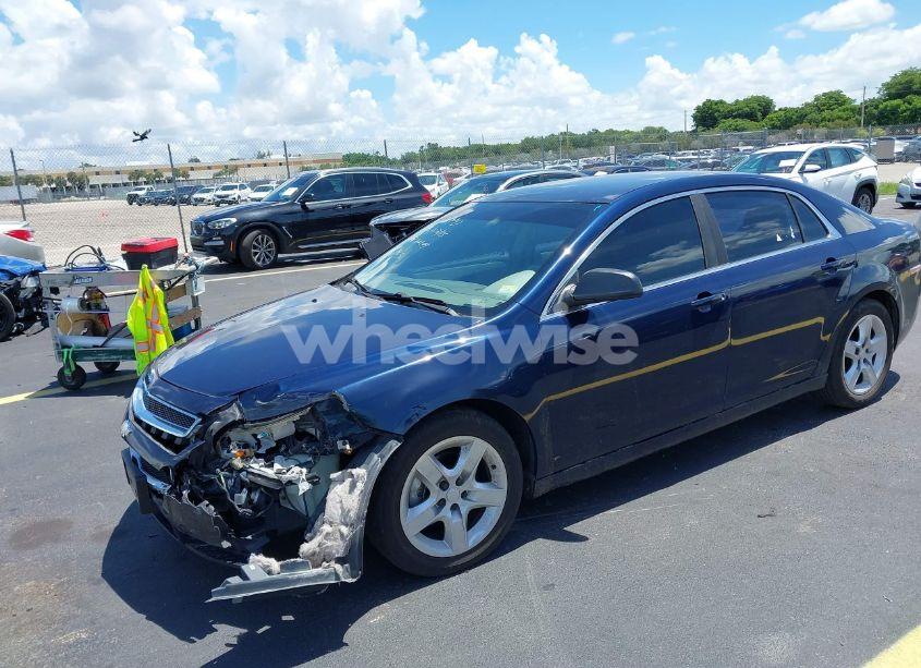 Photo 2 of 2011 Chevrolet Malibu LS (VIN 1G1ZB5E13BF270204)