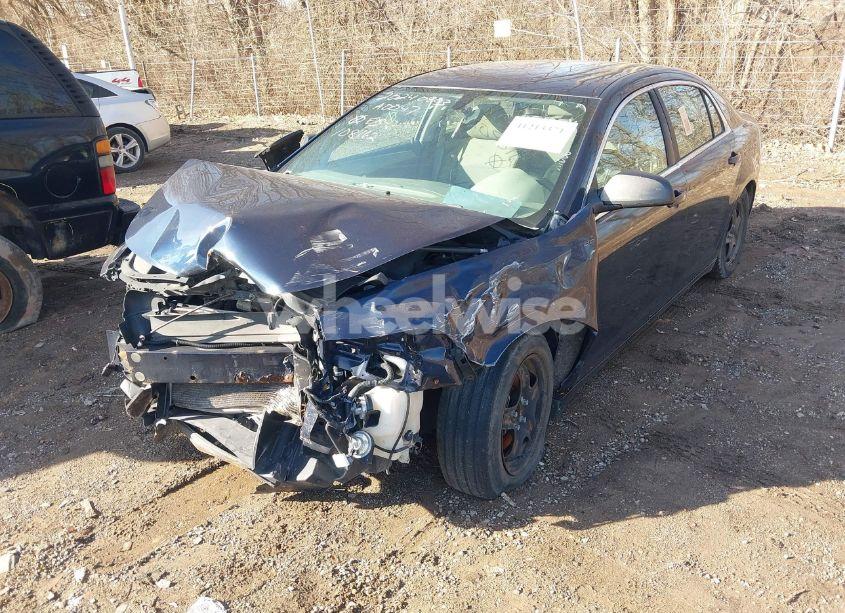 Photo 2 of 2011 Chevrolet Malibu LS (VIN 1G1ZB5E14BF108162)