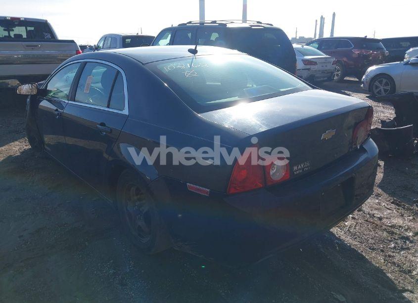 Photo 3 of 2011 Chevrolet Malibu LS (VIN 1G1ZB5E14BF108162)