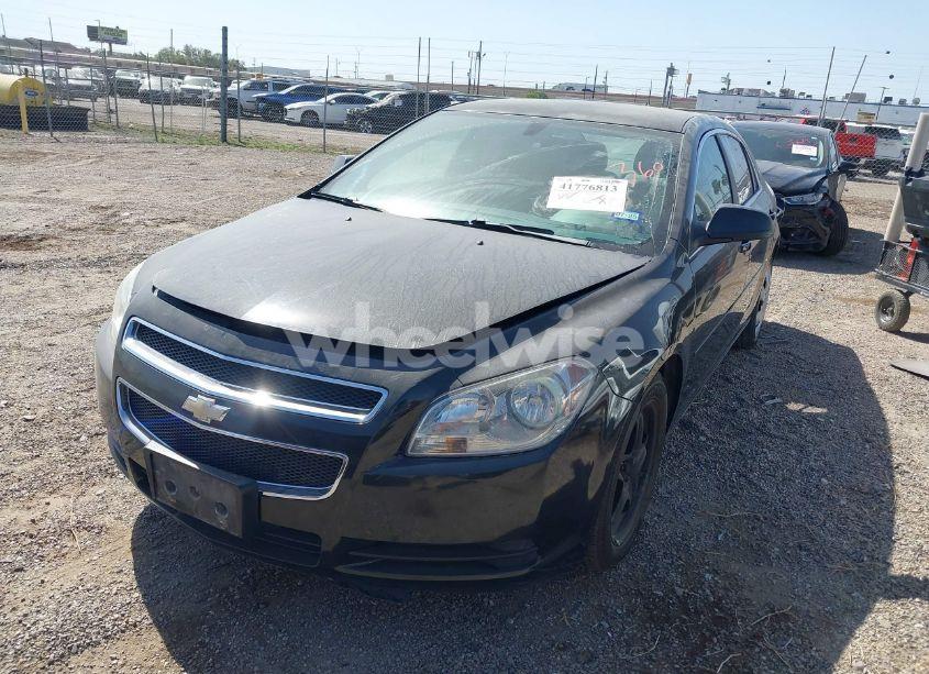 Photo 2 of 2011 Chevrolet Malibu LS (VIN 1G1ZB5E14BF121171)