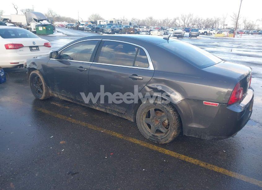 Photo 3 of 2011 Chevrolet Malibu LS (VIN 1G1ZB5E14BF121641)