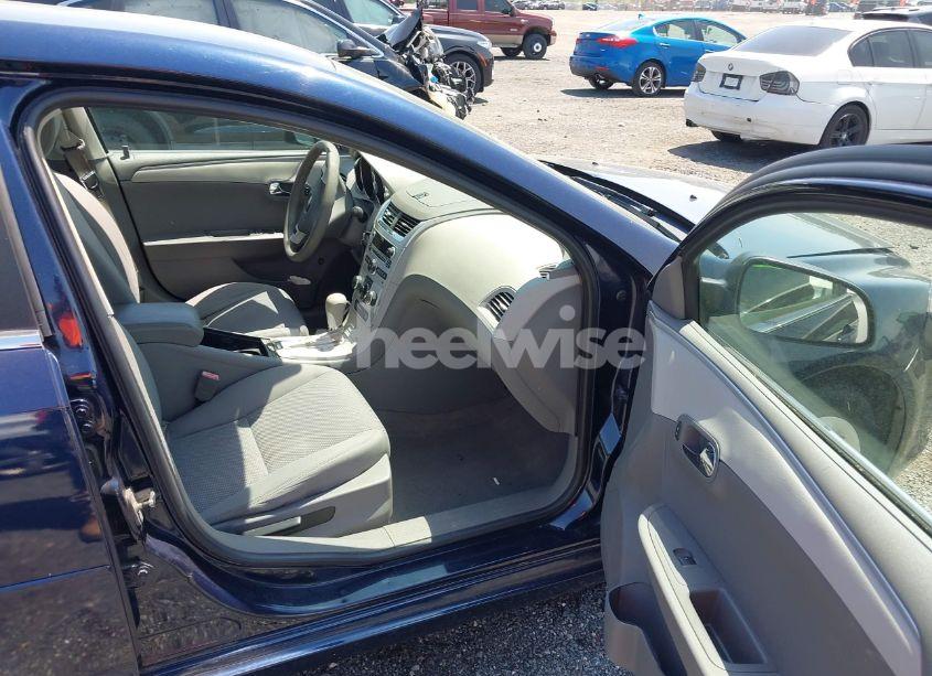 Photo 5 of 2011 Chevrolet Malibu LS (VIN 1G1ZB5E14BF227846)