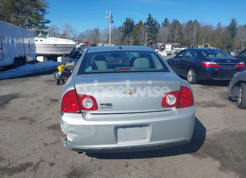 Photo 13 of 2011 Chevrolet Malibu LS (VIN 1G1ZB5E15BF106372)