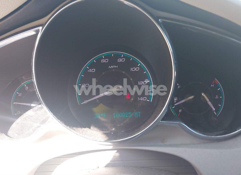 Photo 7 of 2011 Chevrolet Malibu LS (VIN 1G1ZB5E15BF106372)