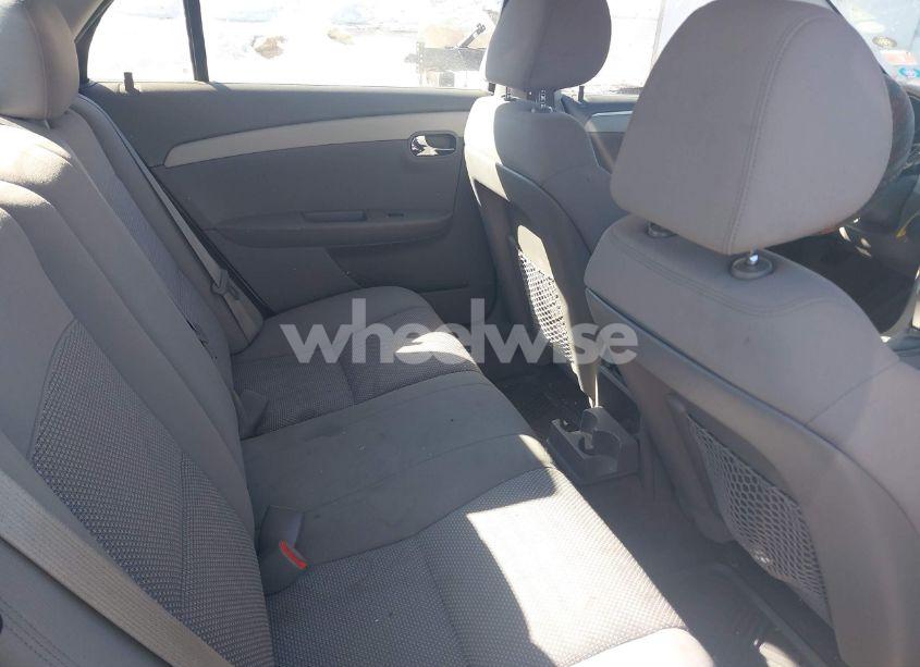 Photo 8 of 2011 Chevrolet Malibu LS (VIN 1G1ZB5E15BF106372)