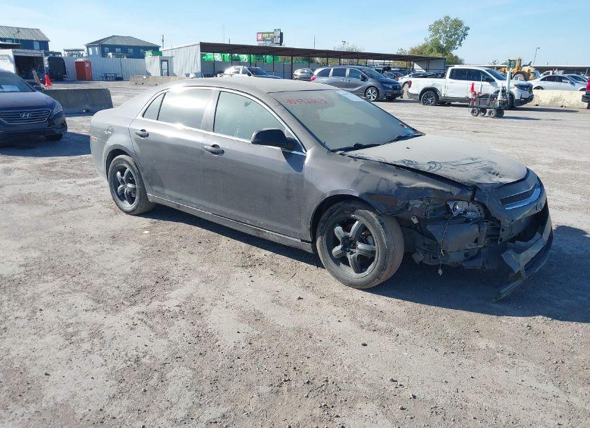 2011 Chevrolet Malibu LS (VIN 1G1ZB5E15BF145401) main photo