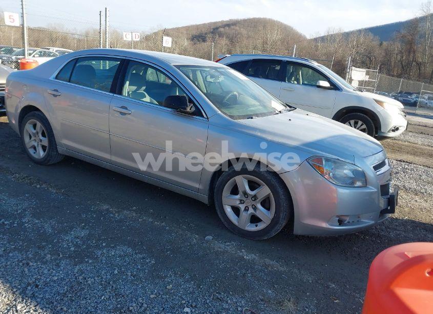 2011 Chevrolet Malibu LS (VIN 1G1ZB5E15BF161825) main photo