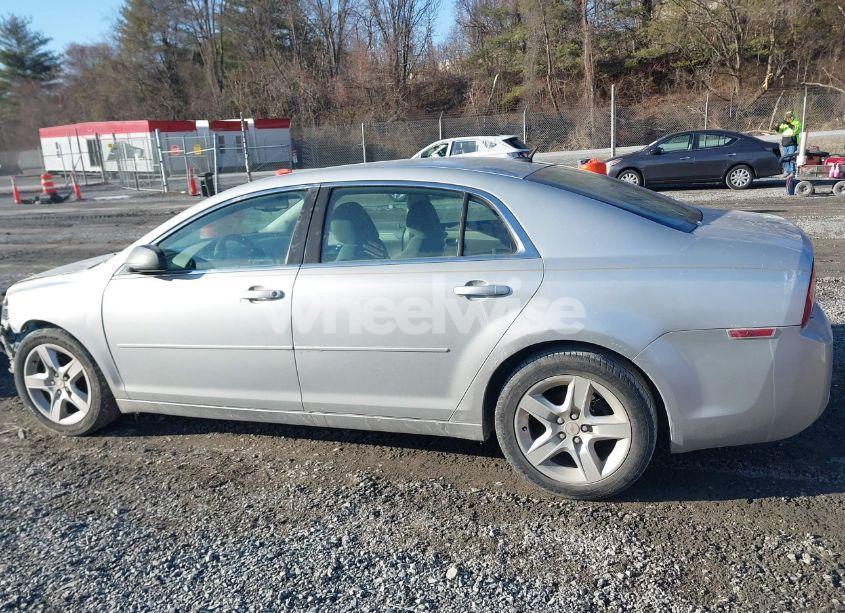 Photo 14 of 2011 Chevrolet Malibu LS (VIN 1G1ZB5E15BF161825)