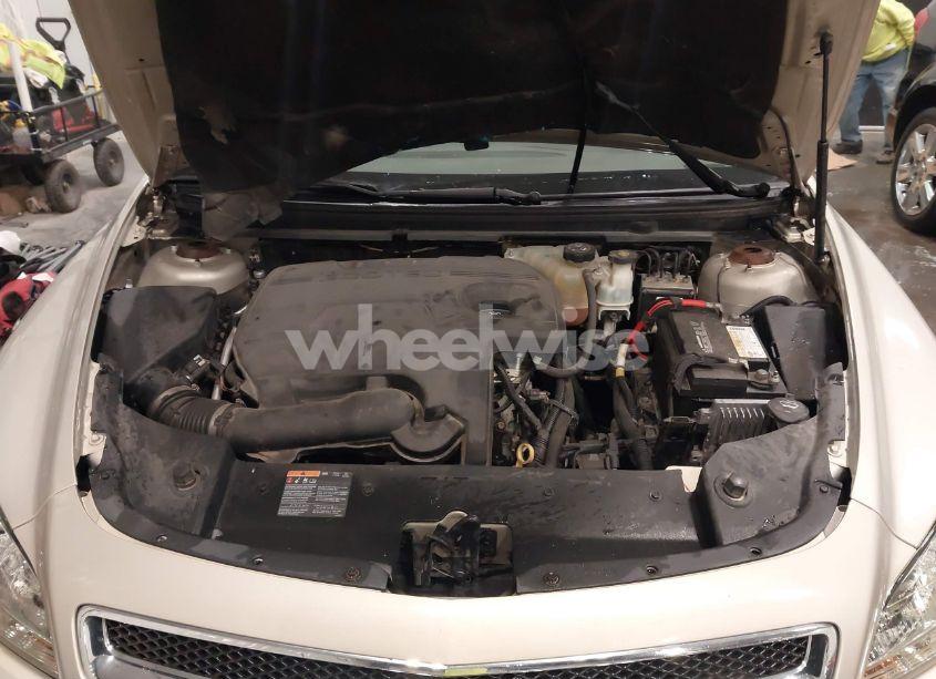 Photo 10 of 2011 Chevrolet Malibu LS (VIN 1G1ZB5E15BF220310)