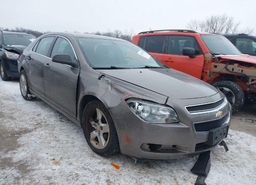 2011 Chevrolet Malibu LS (VIN 1G1ZB5E15BF228374) main photo