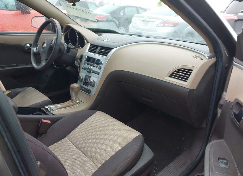 Photo 5 of 2011 Chevrolet Malibu LS (VIN 1G1ZB5E15BF228374)