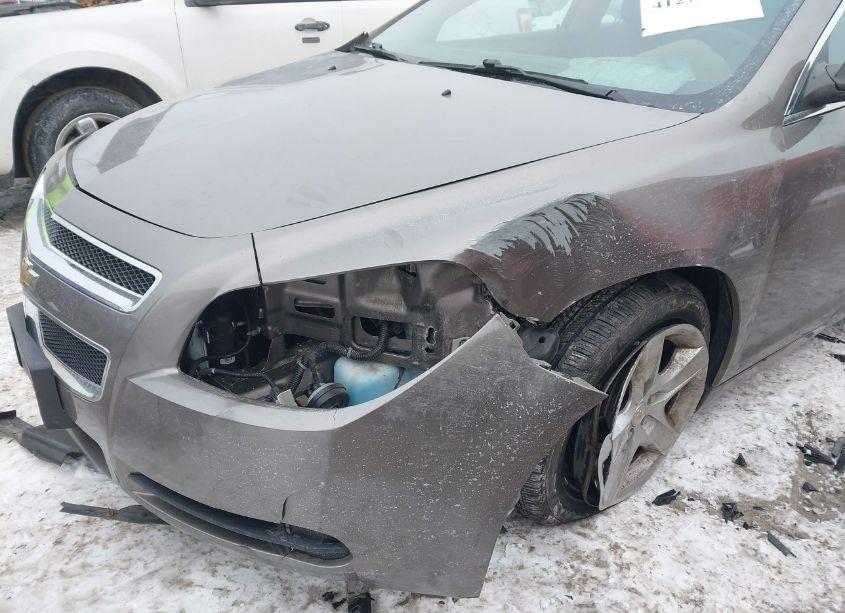 Photo 6 of 2011 Chevrolet Malibu LS (VIN 1G1ZB5E15BF228374)