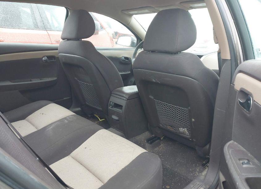 Photo 8 of 2011 Chevrolet Malibu LS (VIN 1G1ZB5E15BF228374)