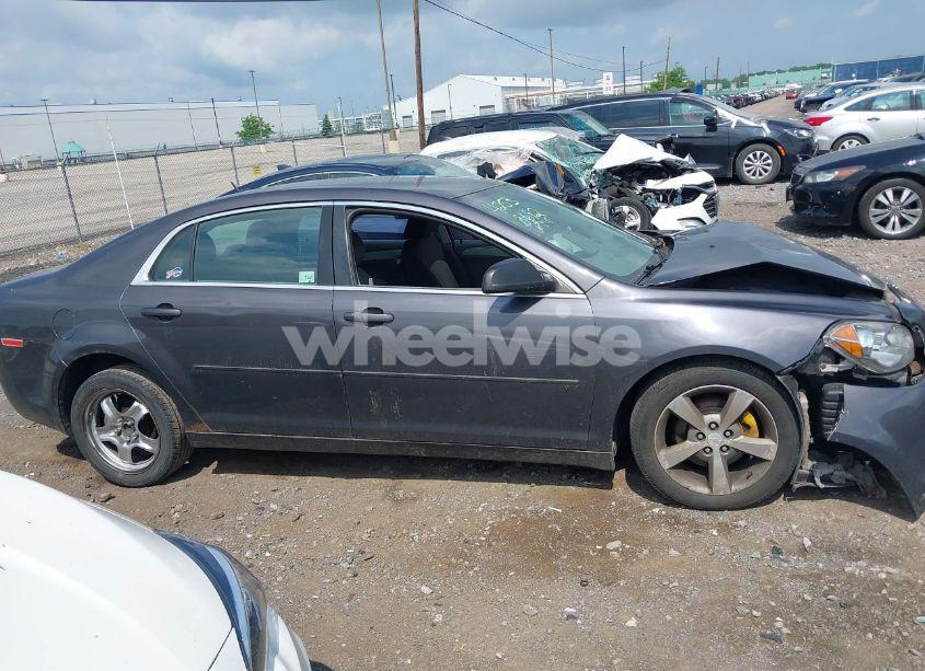 Photo 13 of 2011 Chevrolet Malibu LS (VIN 1G1ZB5E15BF269331)