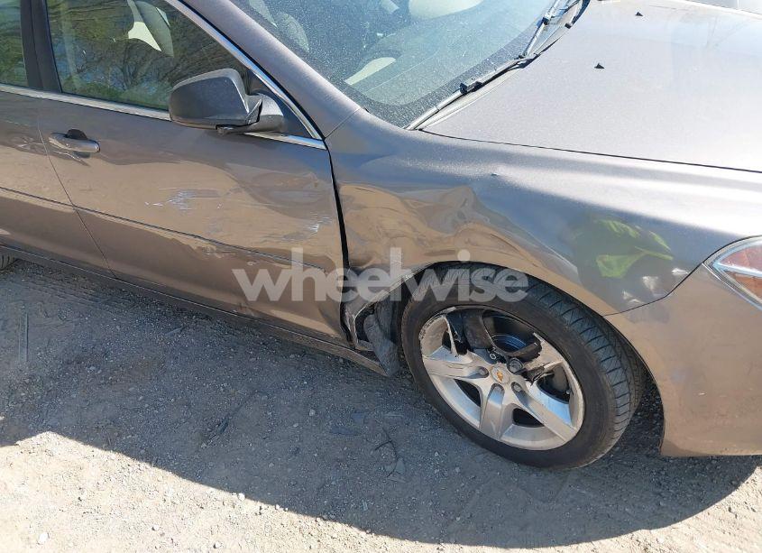 Photo 6 of 2011 Chevrolet Malibu LS (VIN 1G1ZB5E15BF278806)