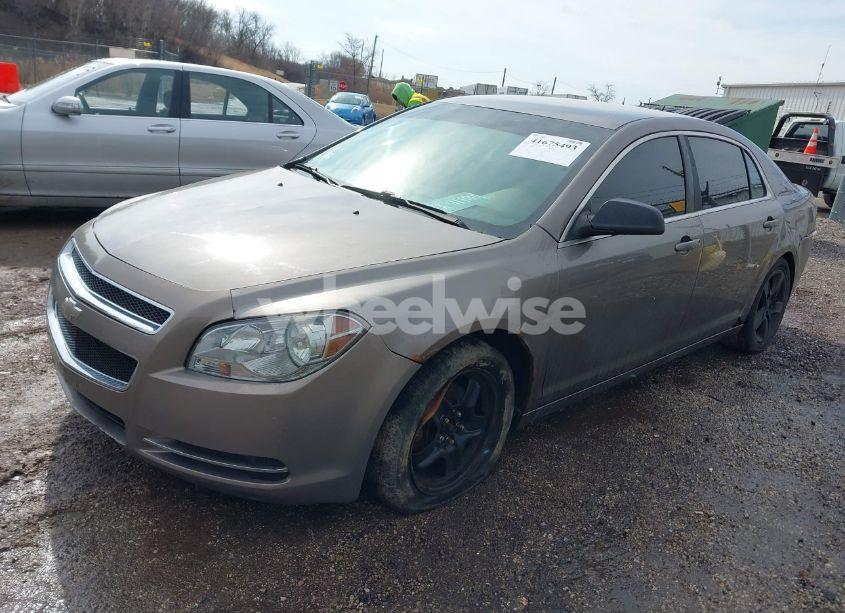 Photo 2 of 2011 Chevrolet Malibu LS (VIN 1G1ZB5E15BF281303)
