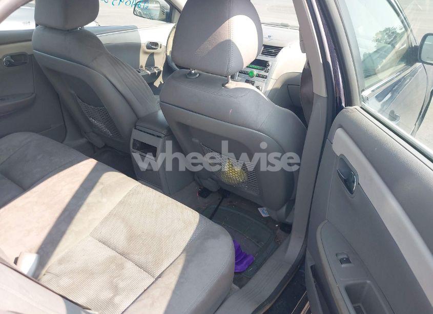 Photo 8 of 2011 Chevrolet Malibu LS (VIN 1G1ZB5E15BF373768)