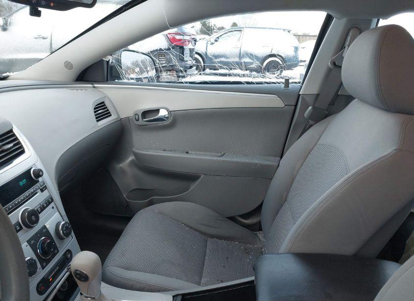 Photo 5 of 2011 Chevrolet Malibu LS (VIN 1G1ZB5E16BF128073)